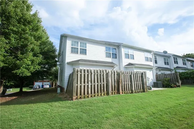 $2,300 | 3801 Thayer Trace, Duluth, GA 30096