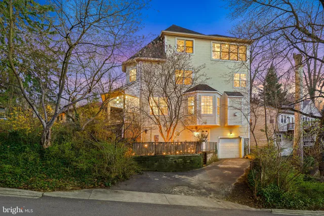 $1,249,000 | 903 Heather Avenue, Takoma Park, MD 20912