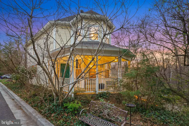 $1,249,000 | 903 Heather Avenue, Takoma Park, MD 20912