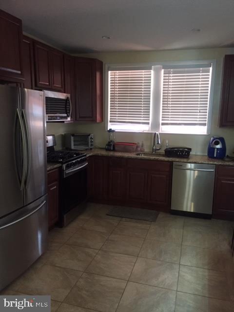 5543 Miriam Road Philadelphia, PA 19124 - Photo 5 of 18 Gallery Image 5