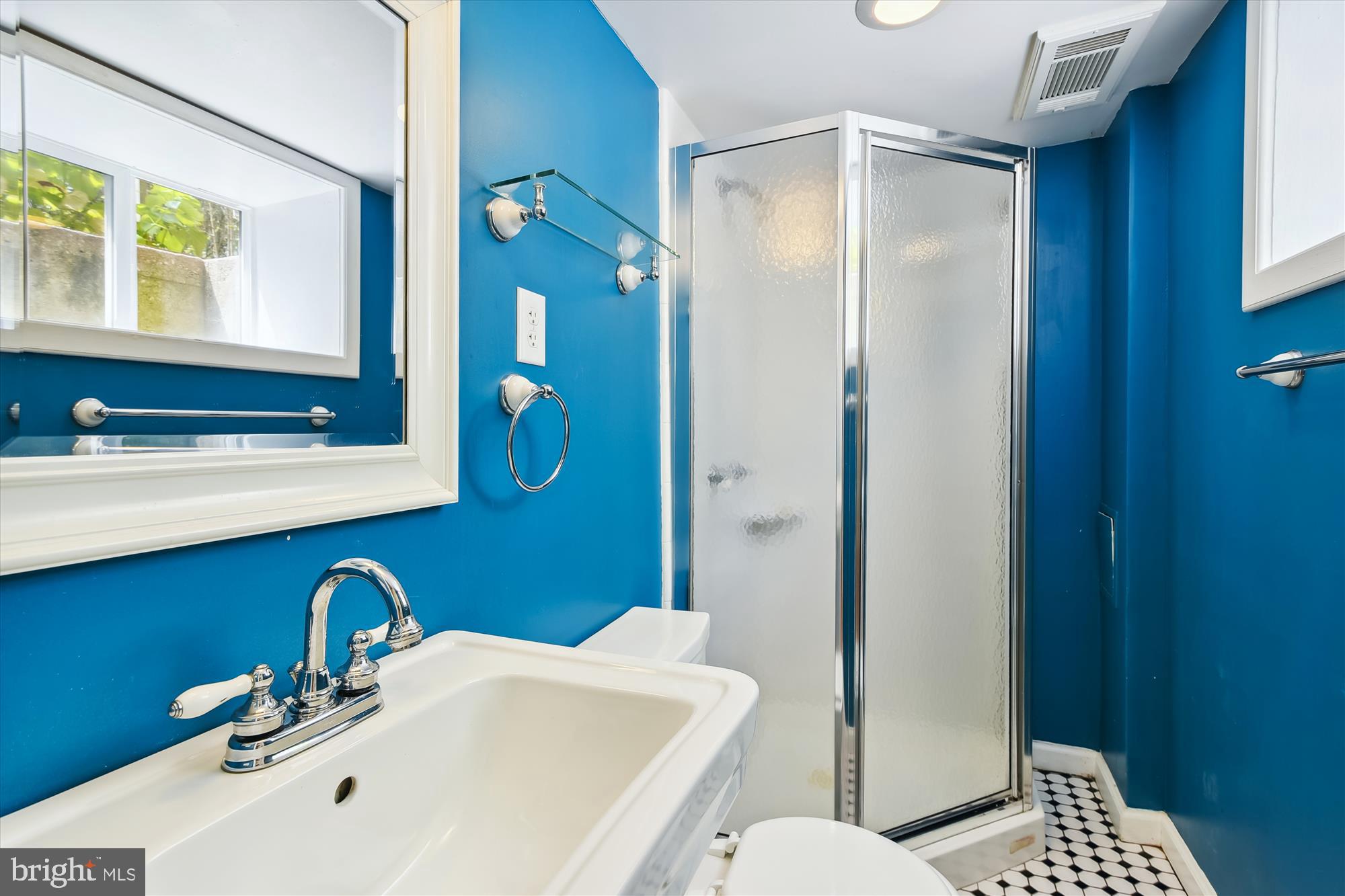 116 Murdock Road Baltimore, MD 21212 - Photo 30 of 44 Lower level full bathroom