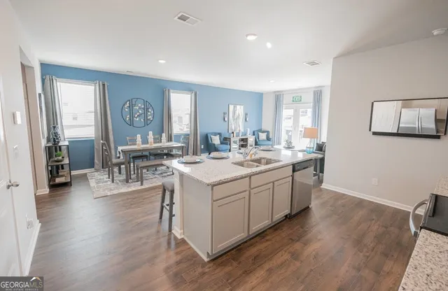 $1,955 | 4901 Stonebrooke Drive, Unit LISMORE, Valdosta, GA 31605