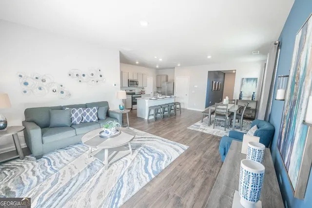 $1,955 | 4901 Stonebrooke Drive, Unit LISMORE, Valdosta, GA 31605