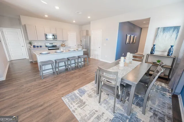 $1,955 | 4901 Stonebrooke Drive, Unit LISMORE, Valdosta, GA 31605