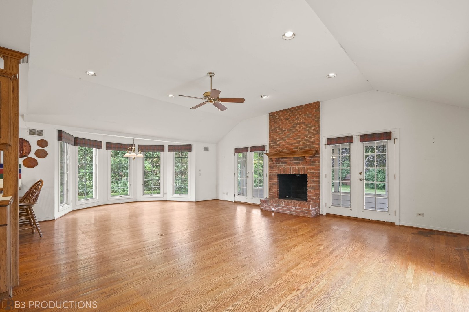 333 North Branch Road Glenview, IL 60025 - Photo 5 of 25 Gallery Image 5