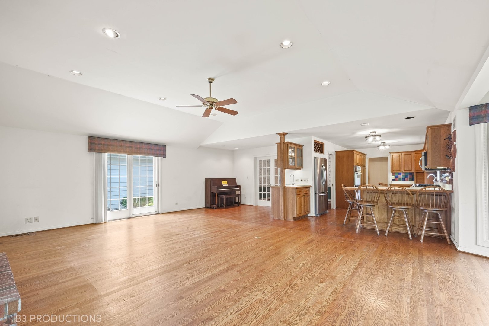 333 North Branch Road Glenview, IL 60025 - Photo 6 of 25 Gallery Image 6