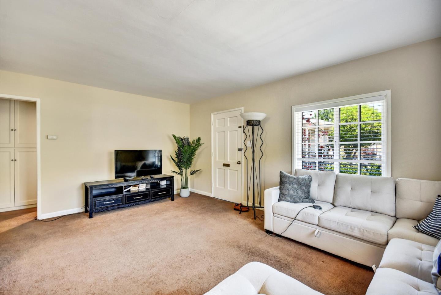 2012 Heatherdale Avenue San Jose, CA 95128 - Photo 8 of 34