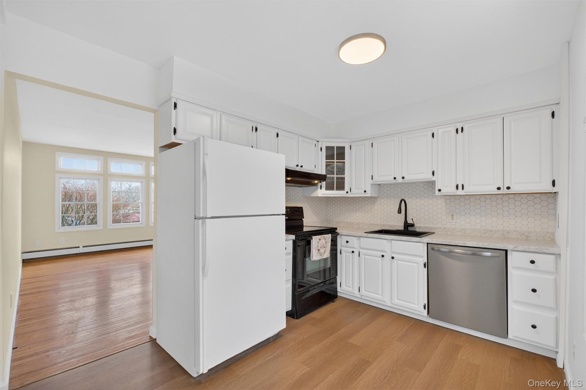 19 Cayuga Drive Wappingers Falls, NY 12590 - Photo 14 of 29