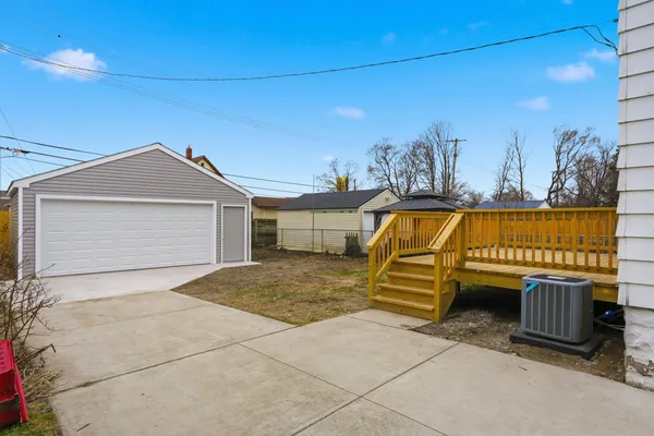 $224,900 | 352 East Goulson Avenue, Hazel Park, MI 48030