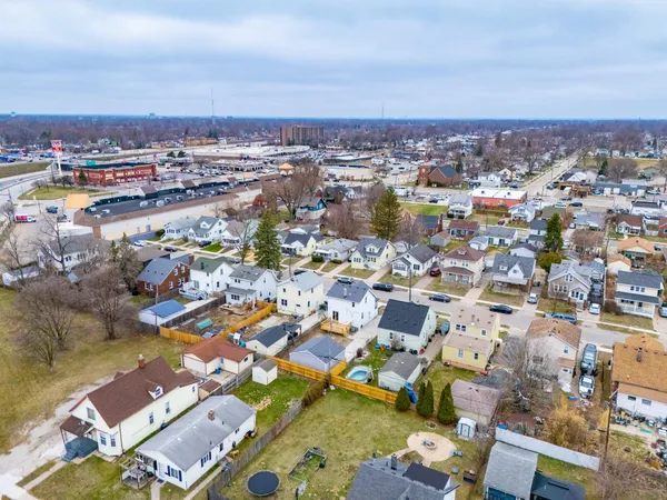 $224,900 | 352 East Goulson Avenue, Hazel Park, MI 48030