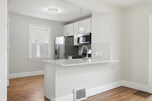 $224,900 | 352 East Goulson Avenue, Hazel Park, MI 48030