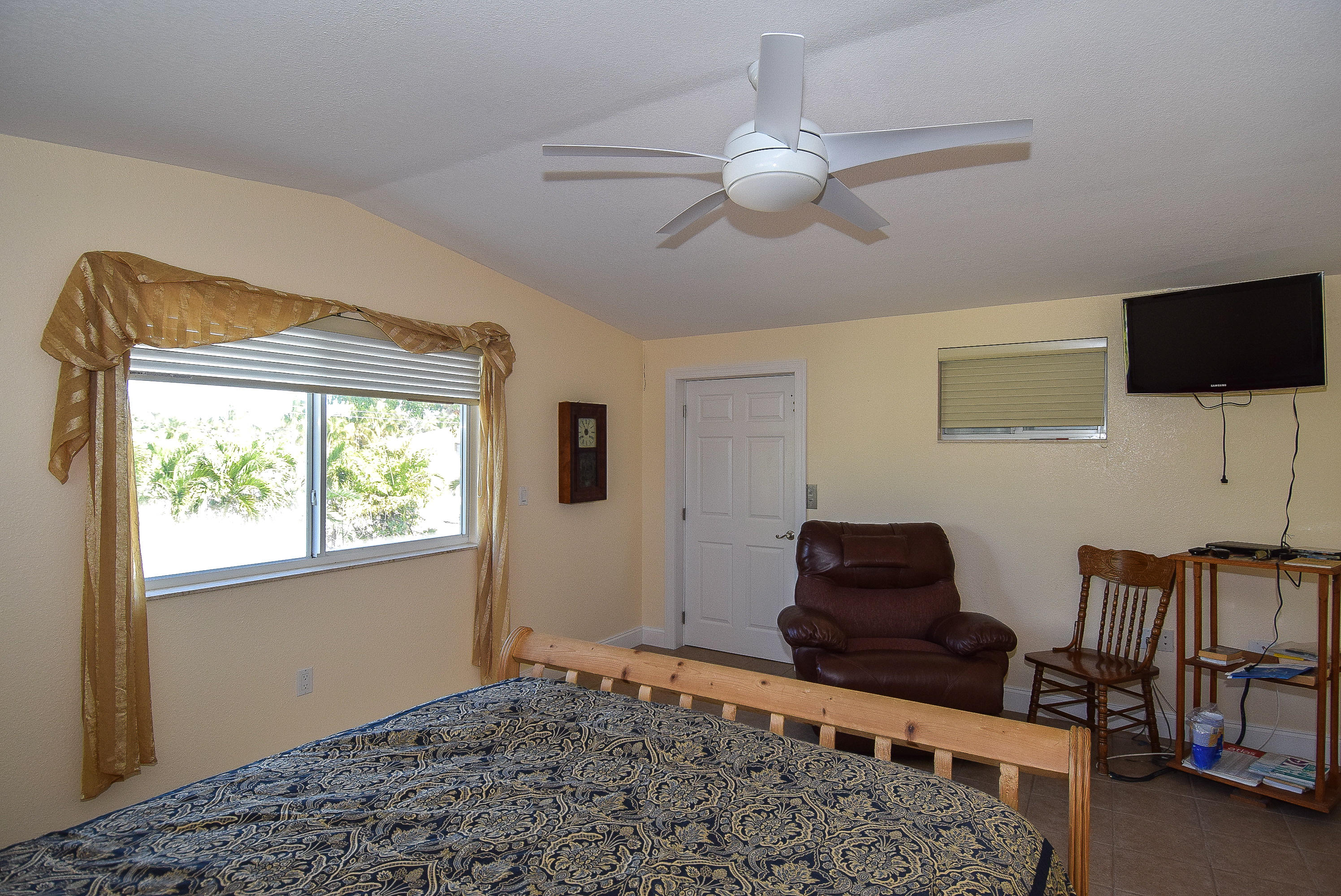 419 3rd Street Key Largo, FL 33037 - Photo 11 of 40 DSC_0451