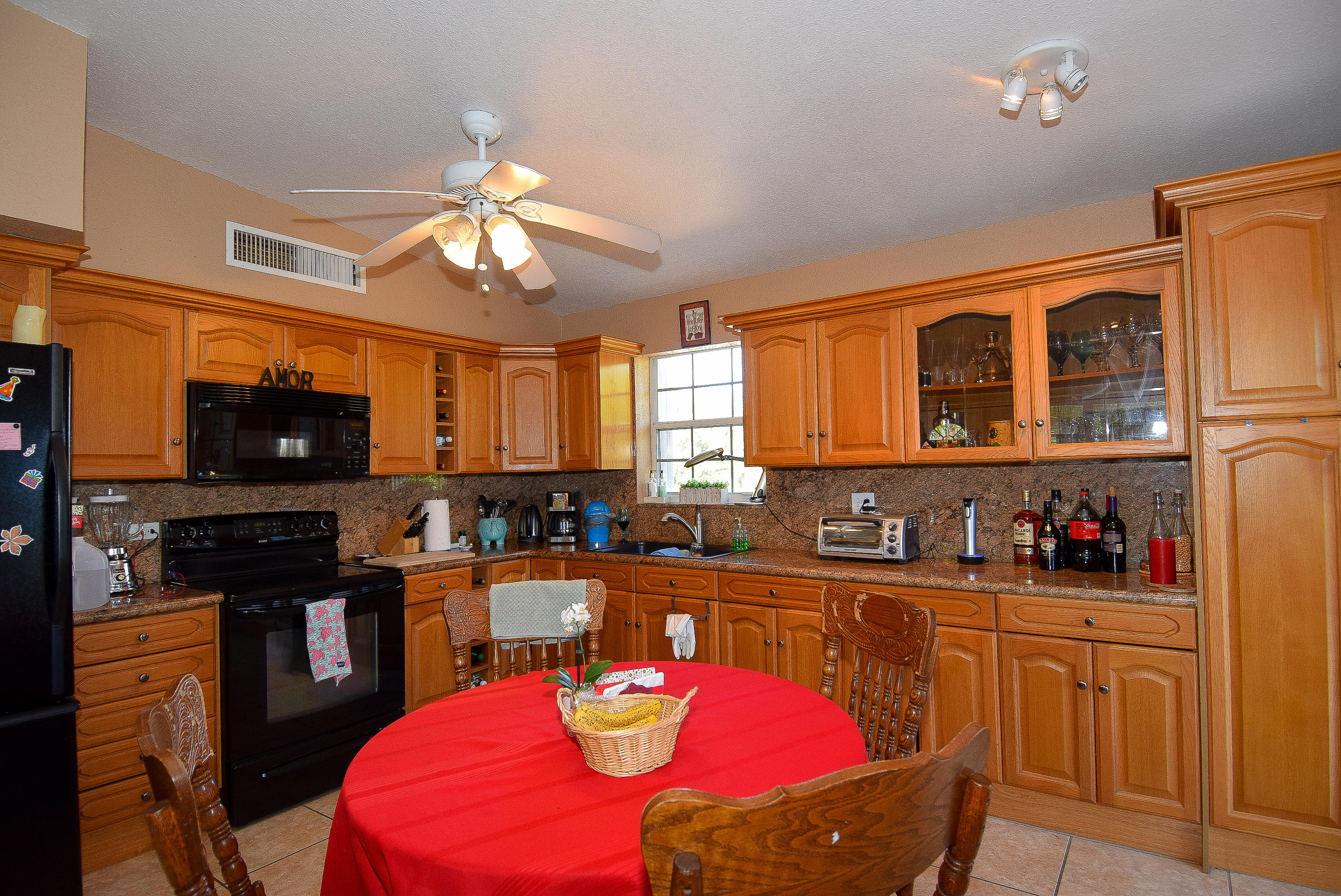 419 3rd Street Key Largo, FL 33037 - Photo 9 of 40 DSC_0405