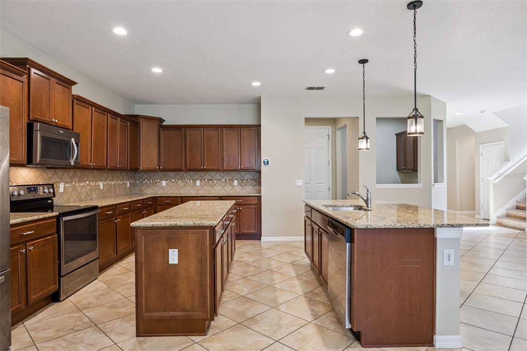 13328 Overstreet Road Windermere, FL 34786 - Photo 6 of 43