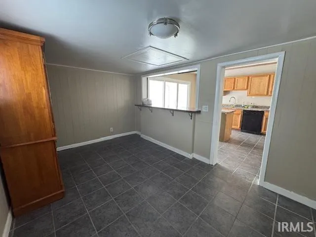 $179,000 | 215 South Albany Street, Wolcottville, IN 46795