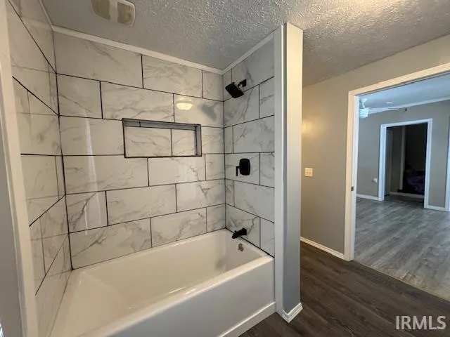 $179,000 | 215 South Albany Street, Wolcottville, IN 46795