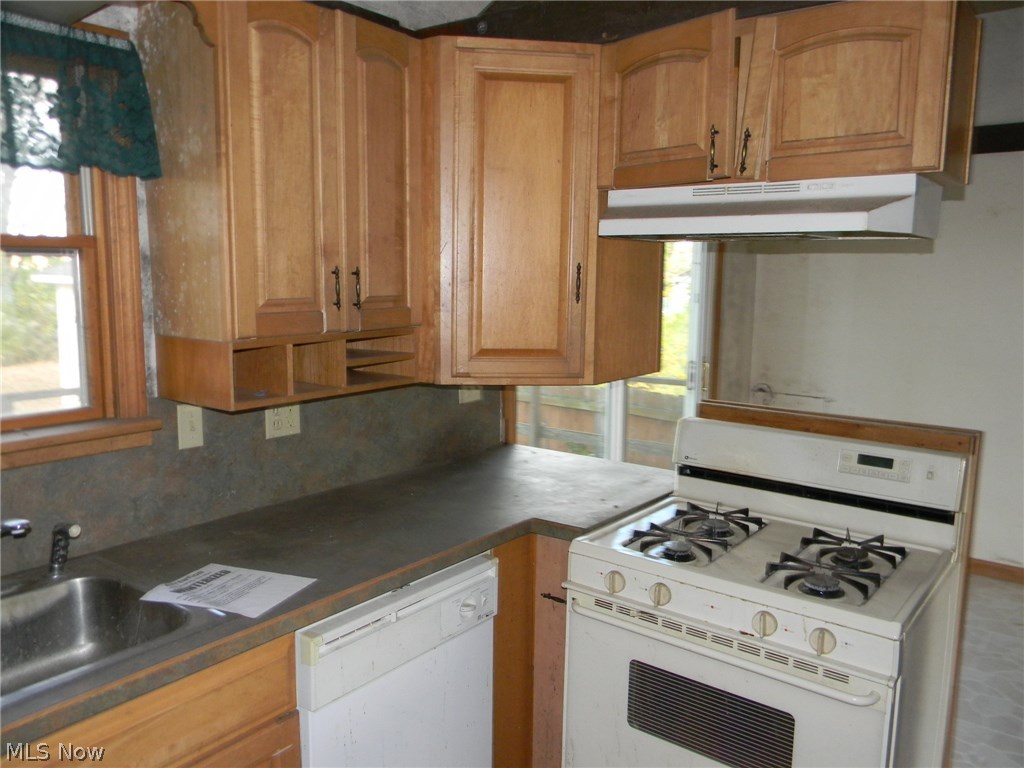 5131 Middle Ridge Road Perry, OH 44081 - Photo 8 of 13