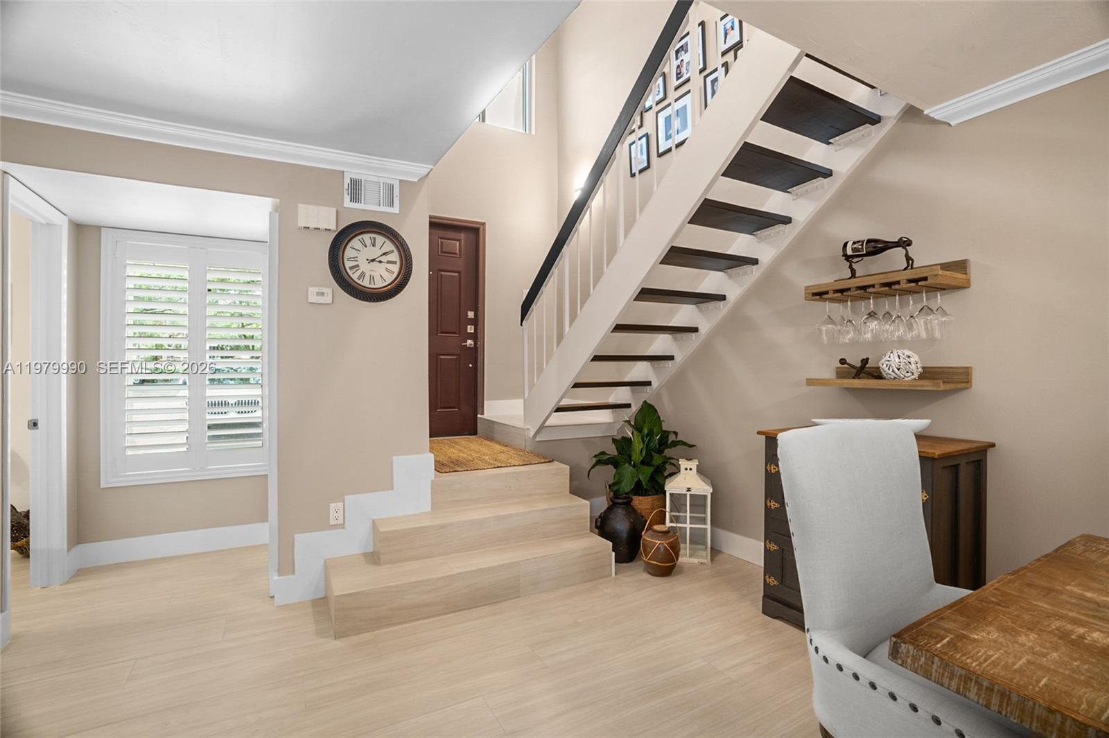 10978 Southwest 75th Terrace Miami, FL 33173 - Photo 2 of 34 a view of entryway and hall