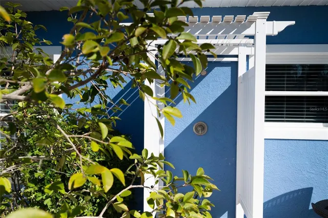 $1,375,000 | 213 75th Street, Holmes Beach, FL 34217