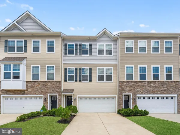 $529,900 | 33 Sullivan Way, Marlton, NJ 08053