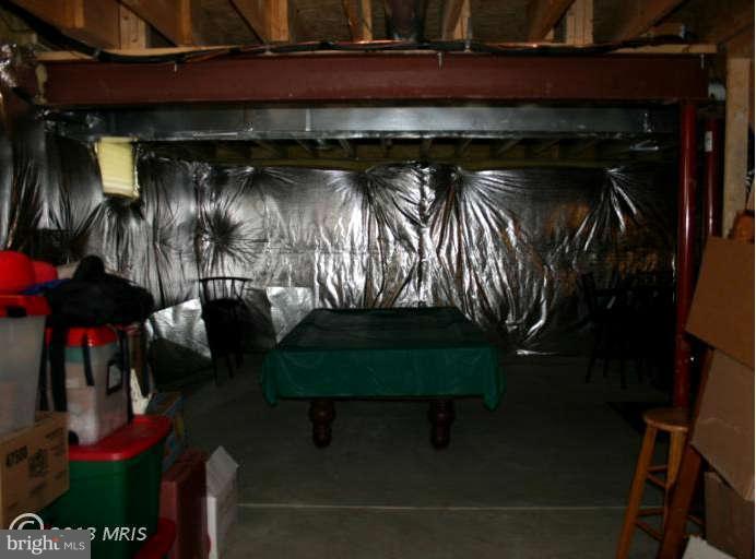 4027 Brummel Road Pasadena, MD 21122 - Photo 23 of 25 a close view of water heater room