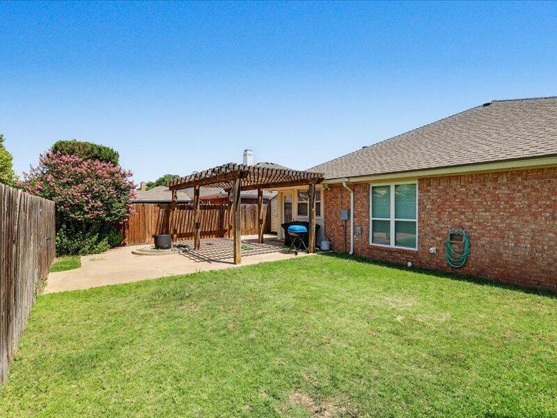 2908 85th Street Lubbock, TX 79423 - Photo 13 of 15 Backyard