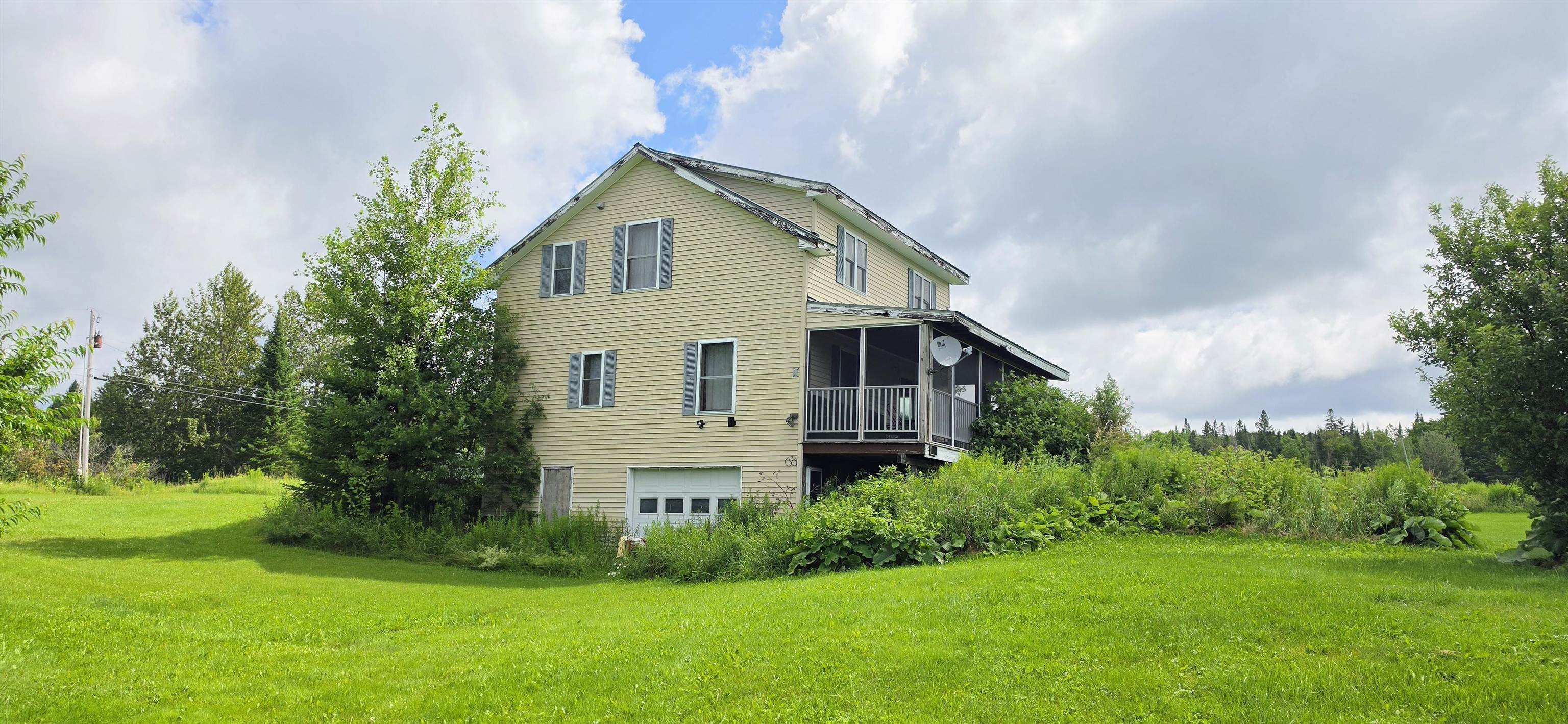 1888 Trucott Road Holland, VT 05830 - Photo 4 of 42