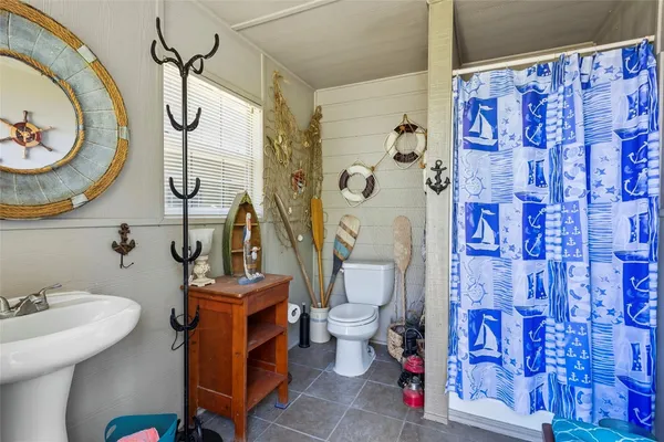 $1,199,999 | 200 Trott Lane, Point Blank, TX 77364