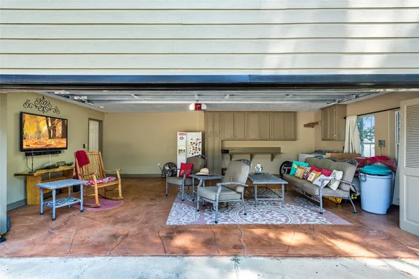 $1,199,999 | 200 Trott Lane, Point Blank, TX 77364