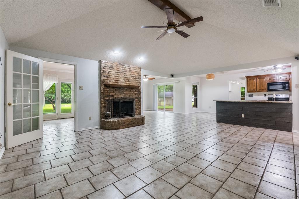 3470 Oak Tree Lane Midlothian, TX 76065 - Photo 2 of 12