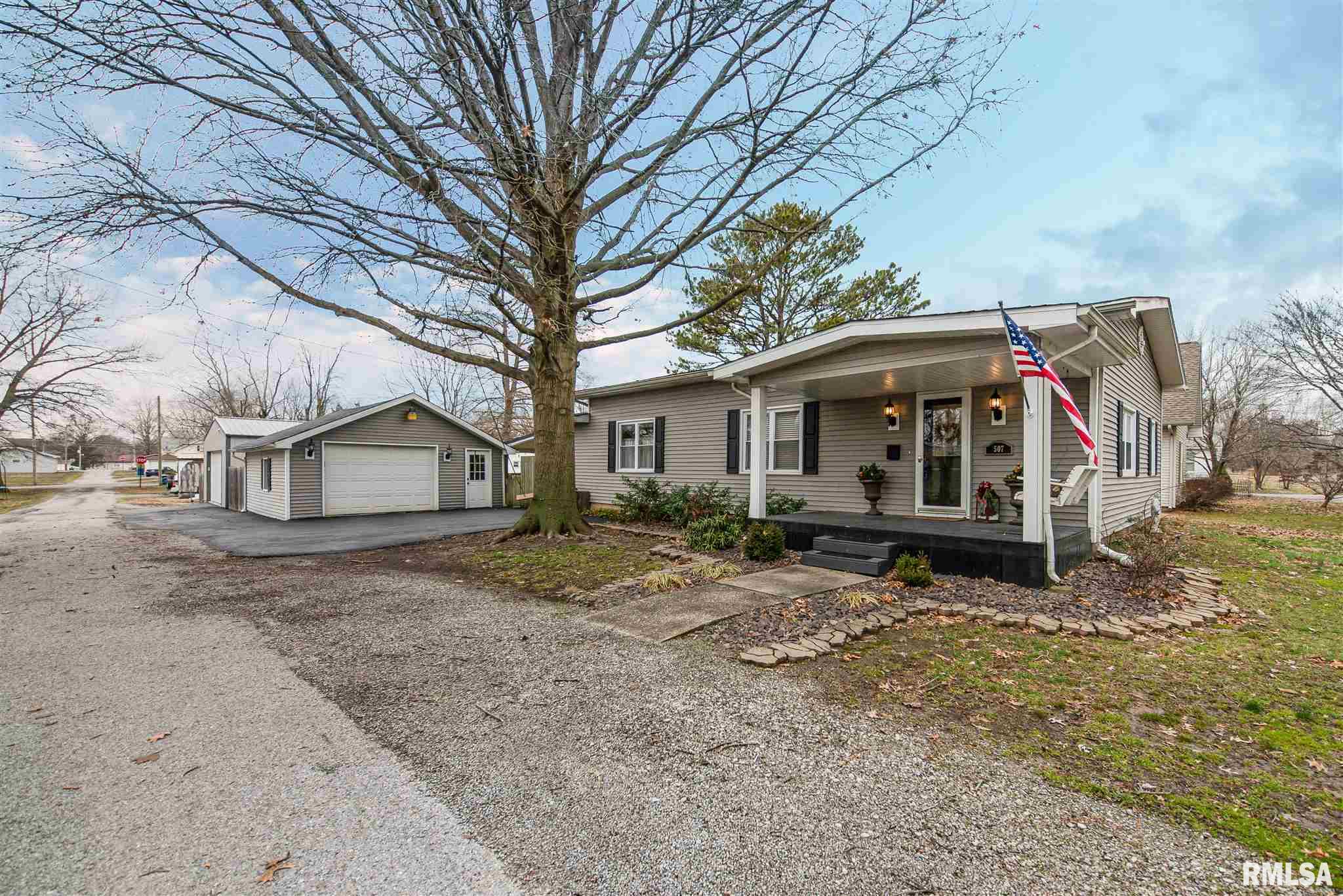 507 Biby Street Christopher, IL 62822 - Photo 1 of 28 Gallery Image 1