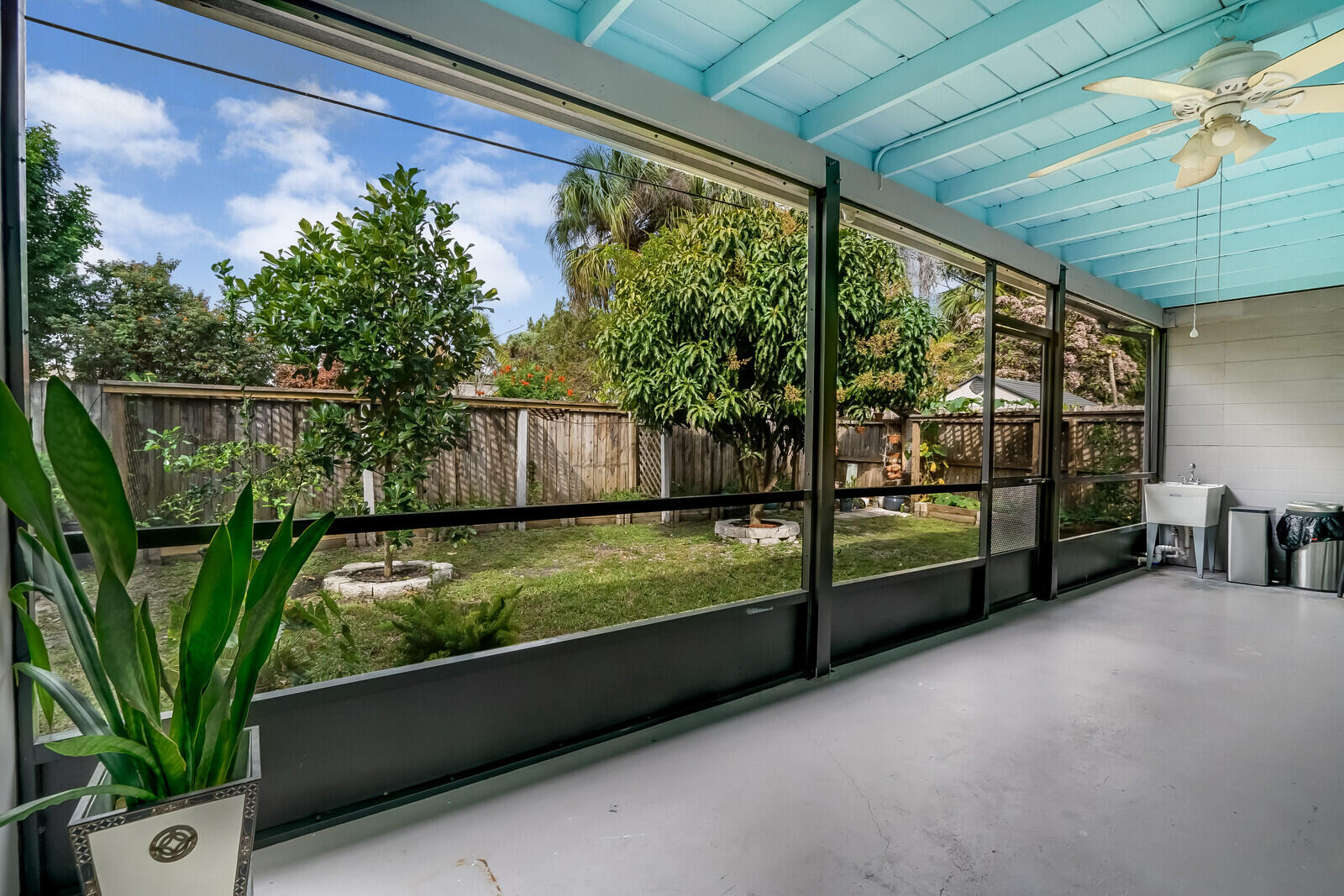 22139 Southwest 58th Avenue Boca Raton, FL 33428 - Photo 18 of 22 Serene backyard