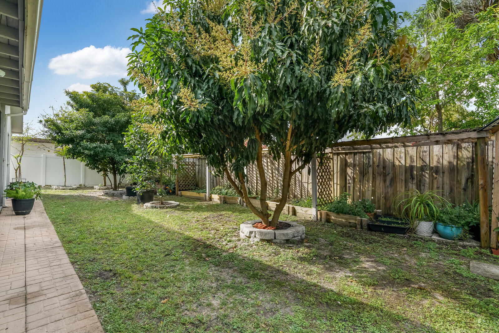 22139 Southwest 58th Avenue Boca Raton, FL 33428 - Photo 21 of 22 Lots of green