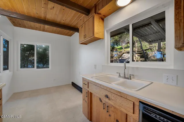 $2,095,000 | 370 Lower Lake Road, Westlake Village, CA 91361