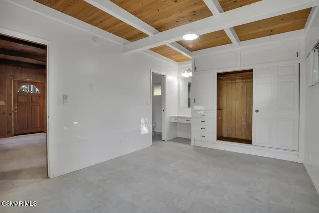 $2,095,000 | 370 Lower Lake Road, Westlake Village, CA 91361