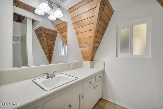 $2,095,000 | 370 Lower Lake Road, Westlake Village, CA 91361