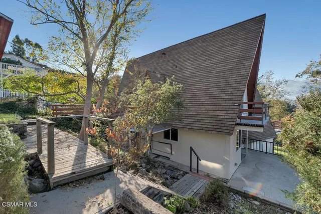 $2,095,000 | 370 Lower Lake Road, Westlake Village, CA 91361