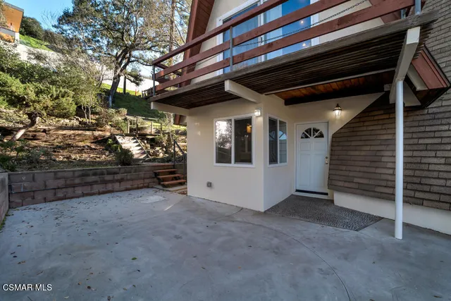 $2,095,000 | 370 Lower Lake Road, Westlake Village, CA 91361