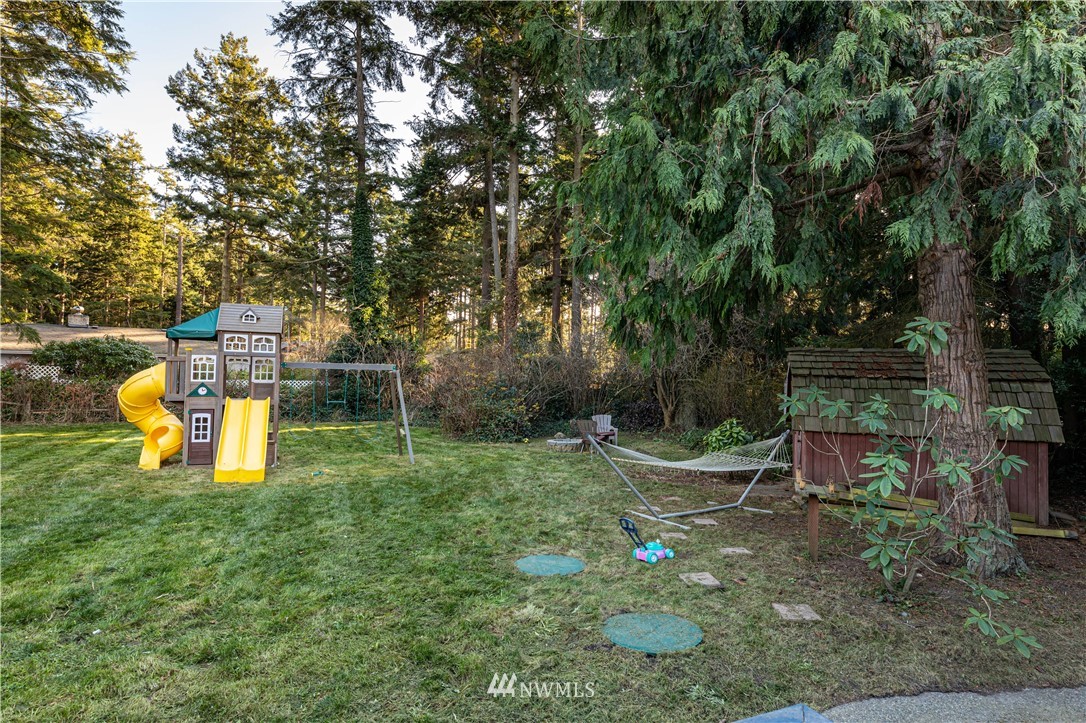 1914 Island View Road Oak Harbor, WA 98277 - Photo 20 of 25 Gallery Image 20