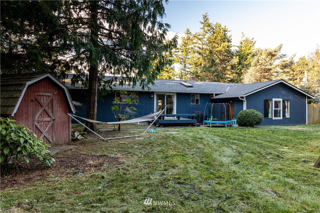 1914 Island View Road Oak Harbor, WA 98277 - Photo 25 of 25 Gallery Image 25