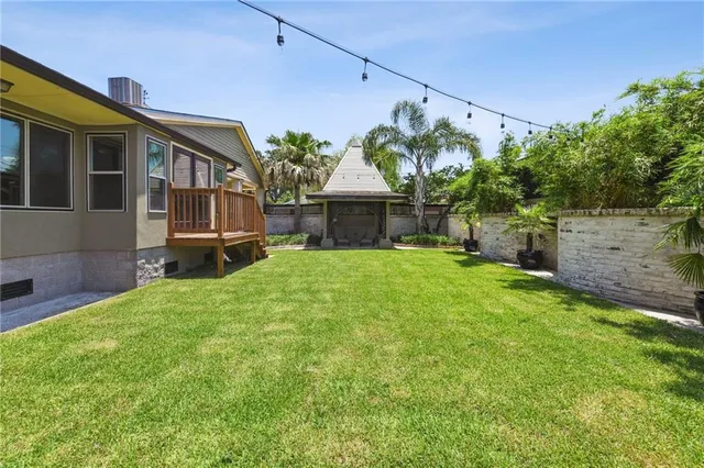 $350,000 | 212 Tullulah Avenue, River Ridge, LA 70123