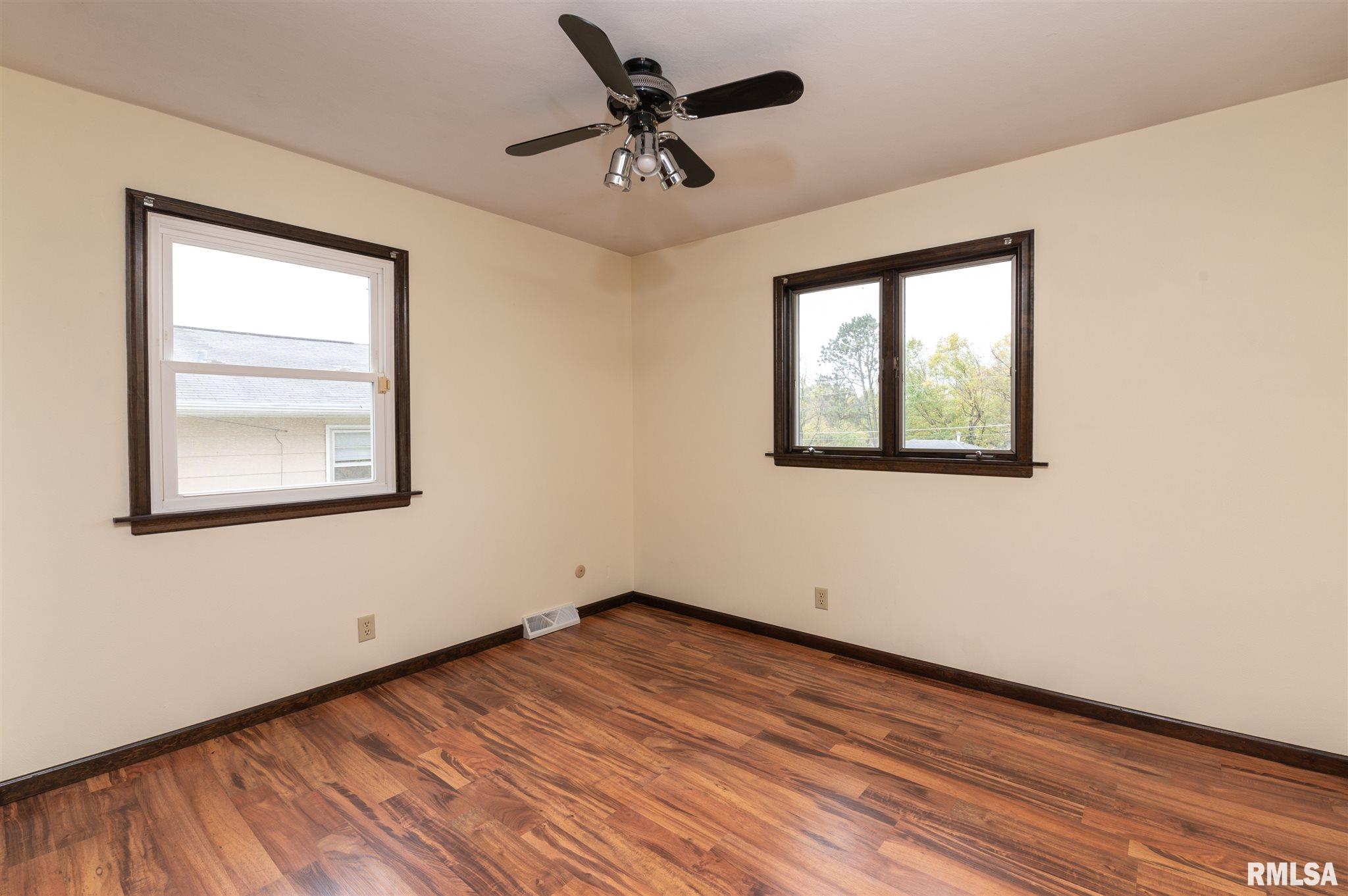 109 North Rolff Street Davenport, IA 52804 - Photo 9 of 15 Gallery Image 9