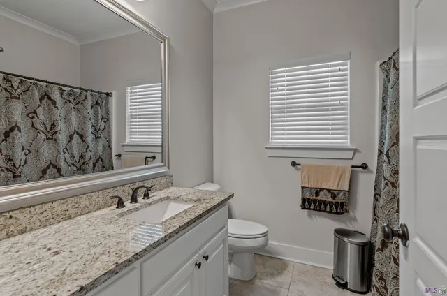 $300,000 | 11589 Hideaway Street, Denham Springs, LA 70726