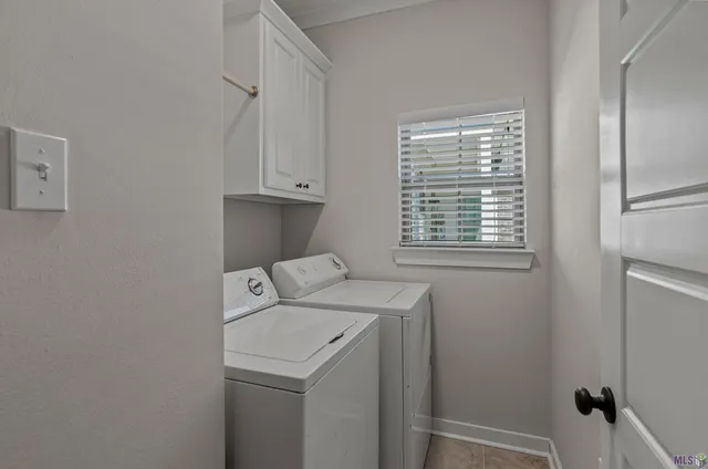 $300,000 | 11589 Hideaway Street, Denham Springs, LA 70726