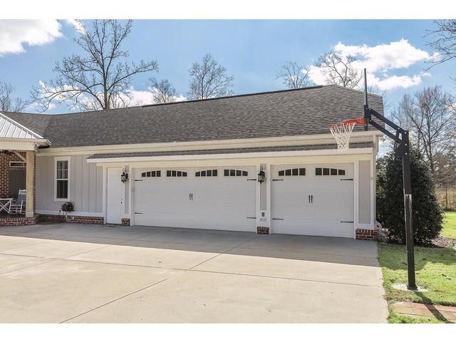 415 Dickeys Br Road Appling, GA 30802 - Photo 8 of 69 Triple Car Garage