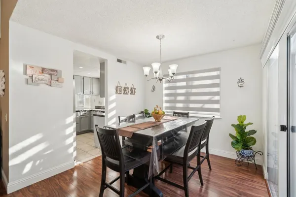 $929,000 | 25 Deer Run Circle, San Jose, CA 95136