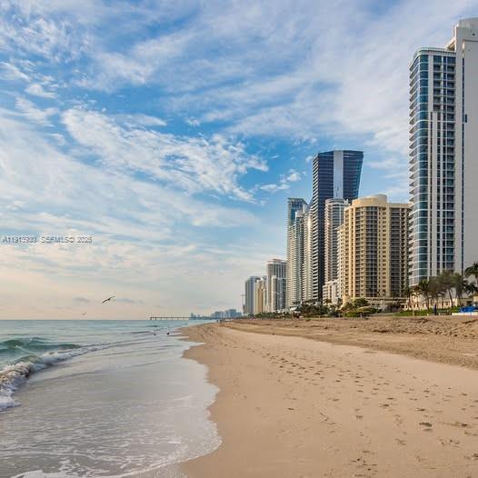 17100 North Bay Road, Unit 1107 Sunny Isles Beach, FL 33160 - Photo 64 of 68 Walking distance to the Beach