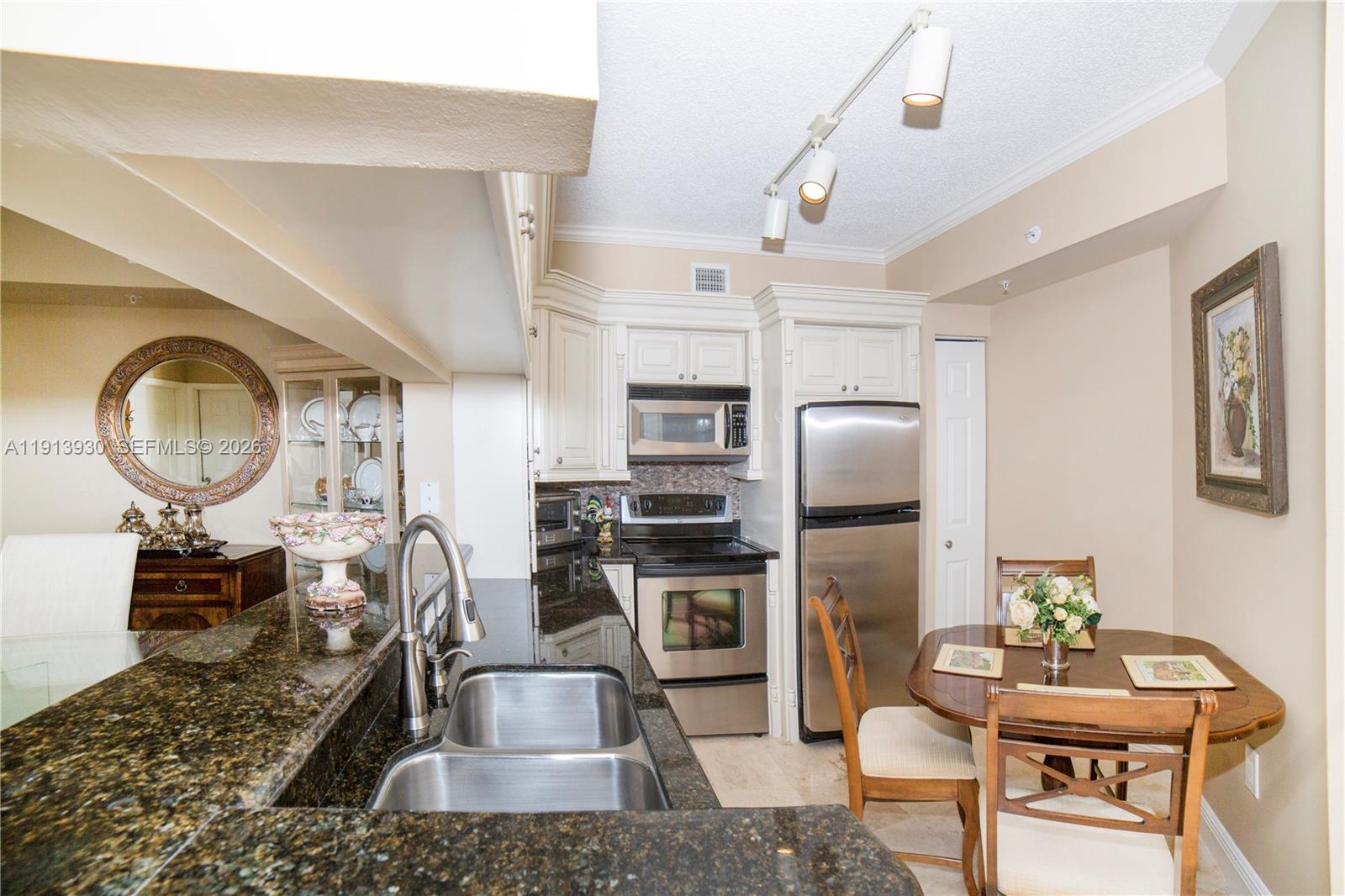 17100 North Bay Road, Unit 1107 Sunny Isles Beach, FL 33160 - Photo 7 of 68