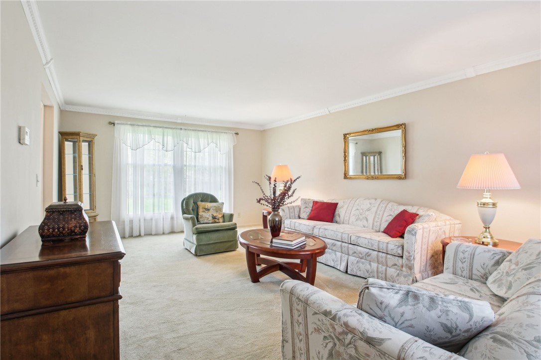 5 Stover Road Chili, NY 14624 - Photo 3 of 31 Living room