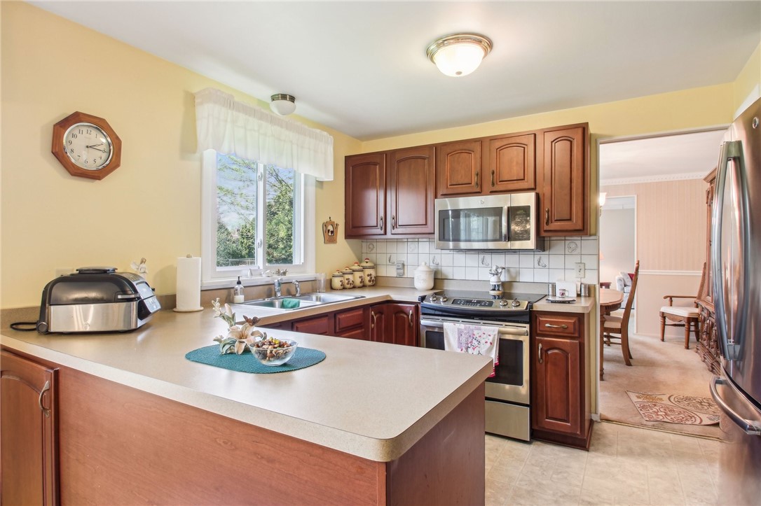 5 Stover Road Chili, NY 14624 - Photo 8 of 31 Kitchen